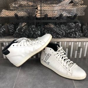 Louis Vuitton Men Sneakers!! Ready to Negotiate!!